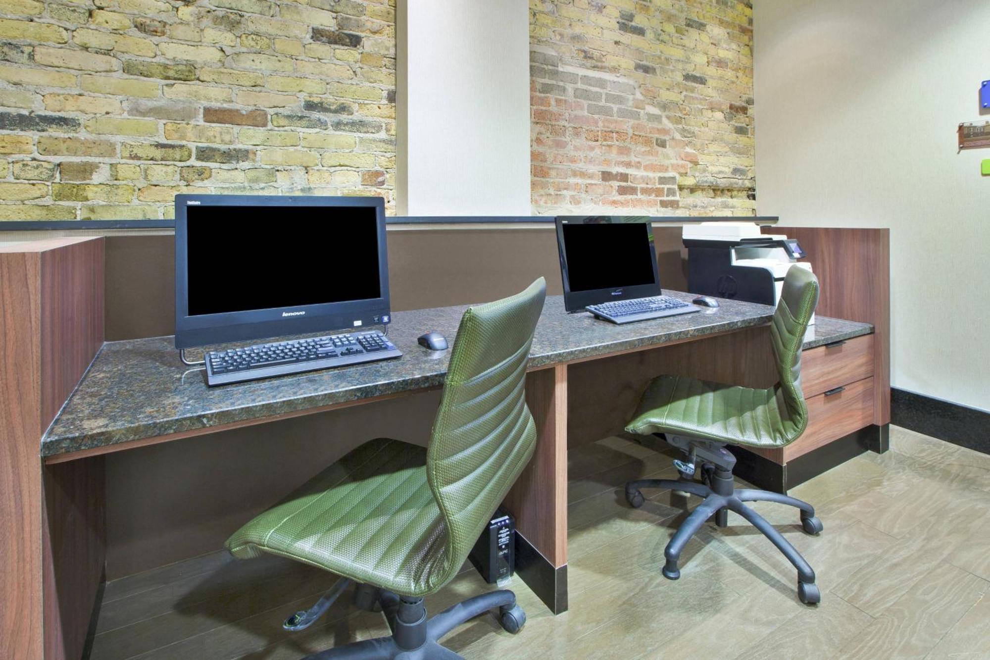 Fairfield Inn & Suites By Marriott Milwaukee Downtown Esterno foto